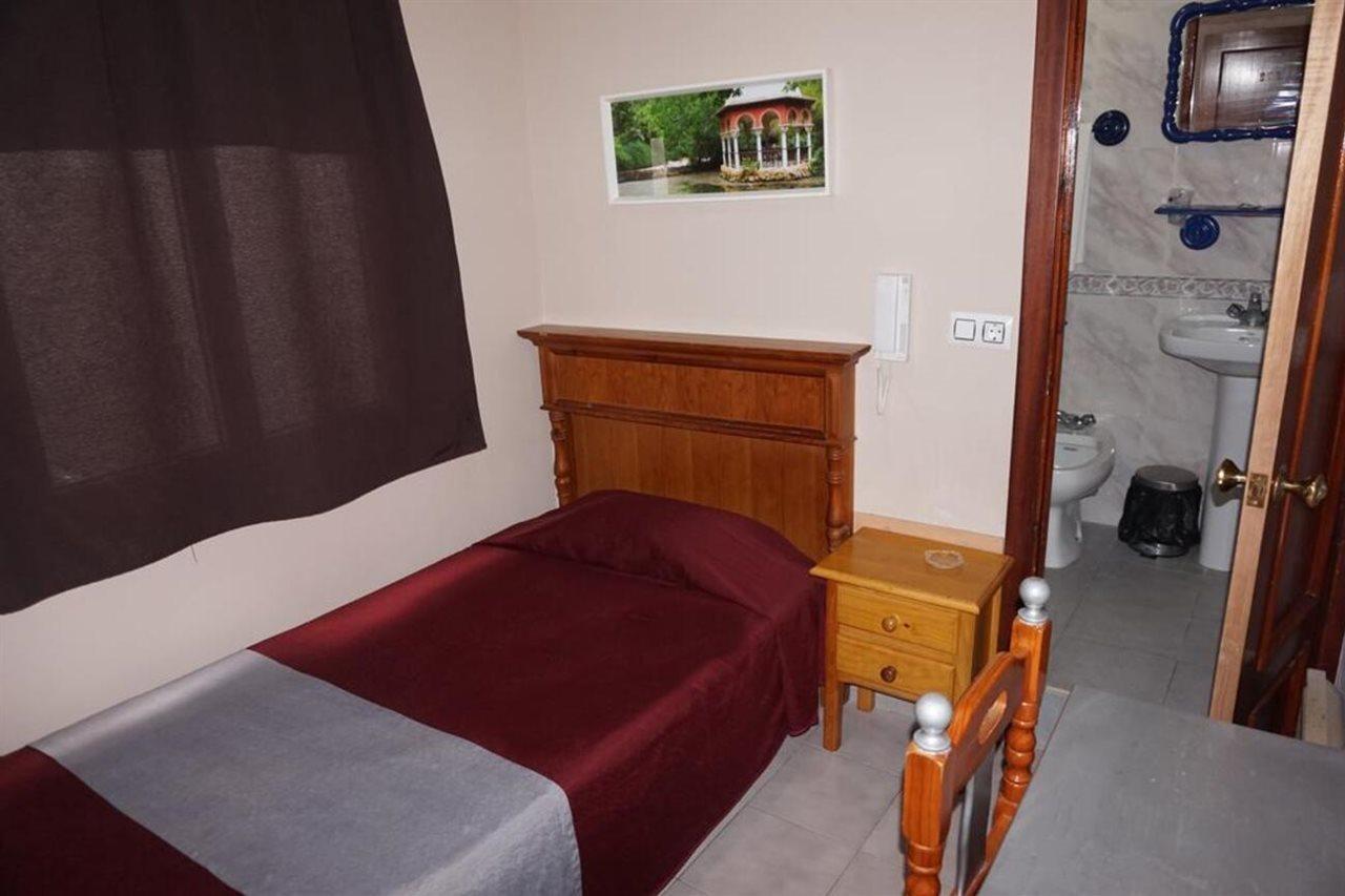 Hostal Alamare Sevilla Kültér fotó