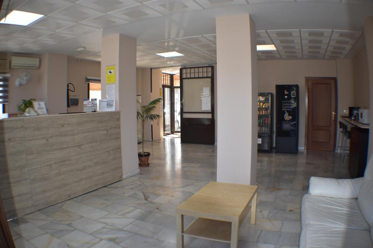 Hostal Alamare Sevilla Kültér fotó