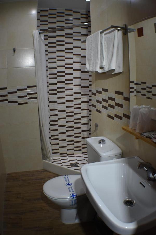 Hostal Alamare Sevilla Kültér fotó