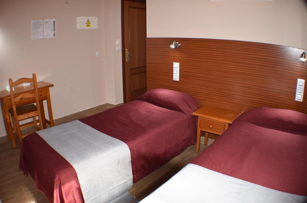 Hostal Alamare Sevilla Kültér fotó