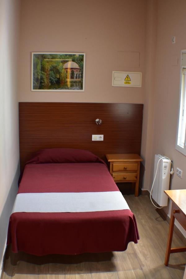 Hostal Alamare Sevilla Kültér fotó