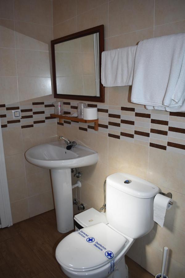 Hostal Alamare Sevilla Kültér fotó