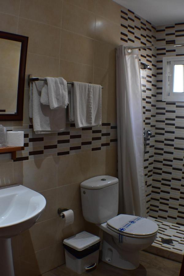 Hostal Alamare Sevilla Kültér fotó