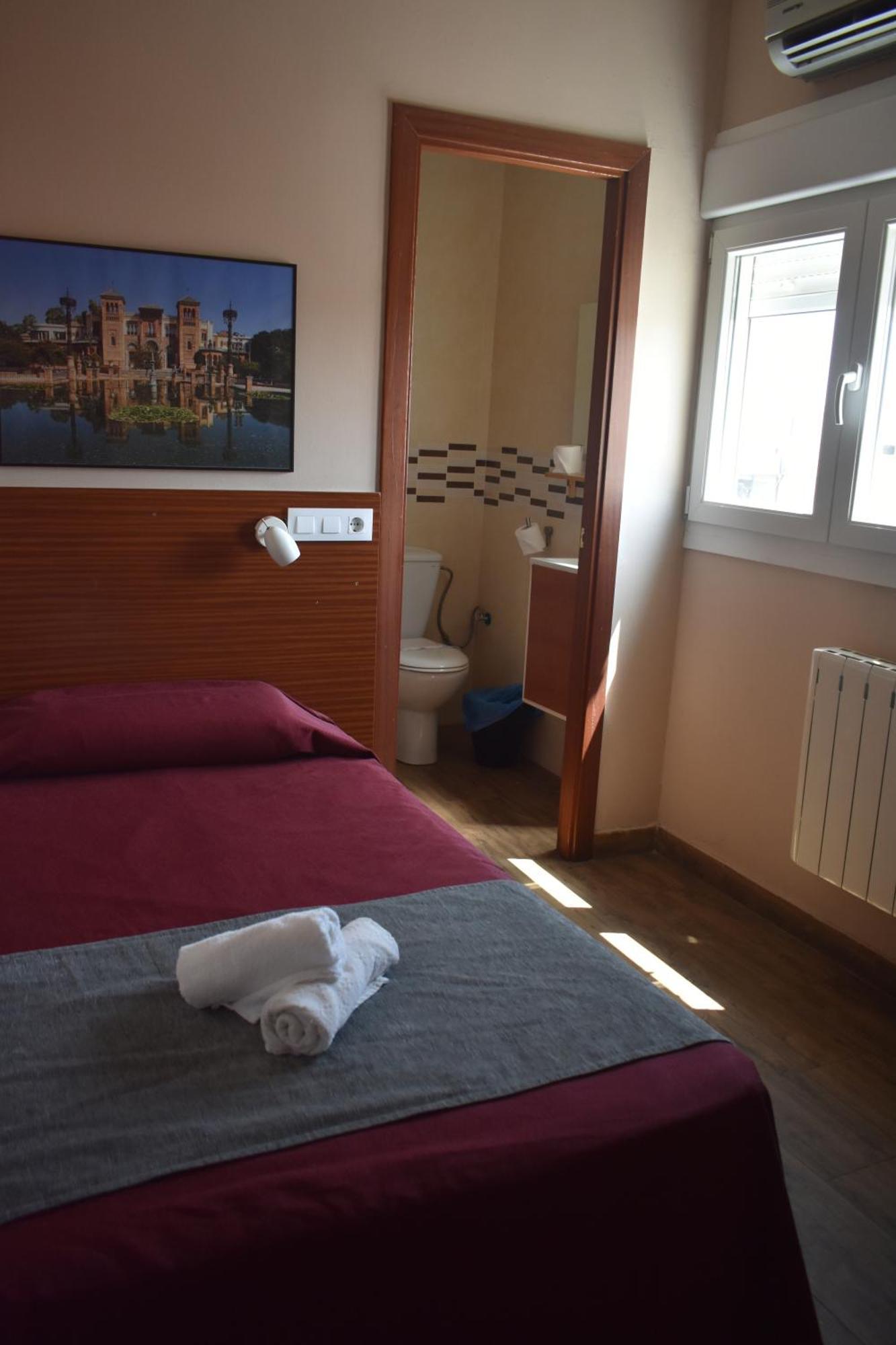 Hostal Alamare Sevilla Kültér fotó