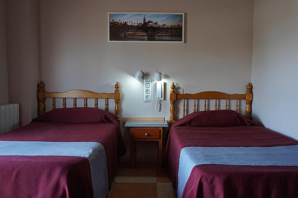 Hostal Alamare Sevilla Kültér fotó