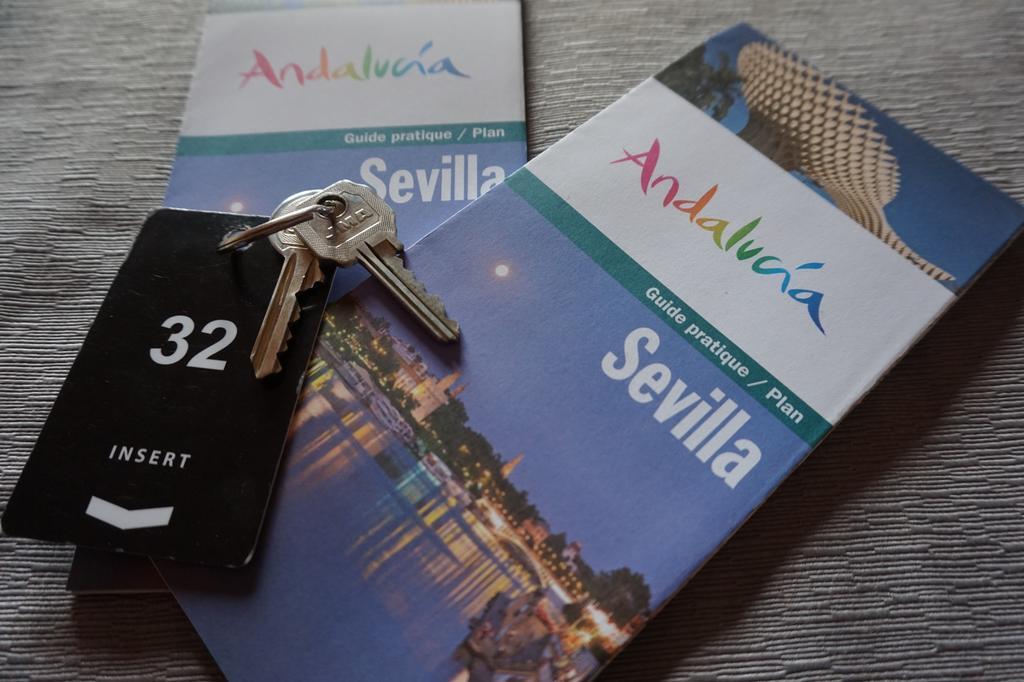 Hostal Alamare Sevilla Kültér fotó
