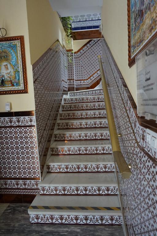 Hostal Alamare Sevilla Kültér fotó
